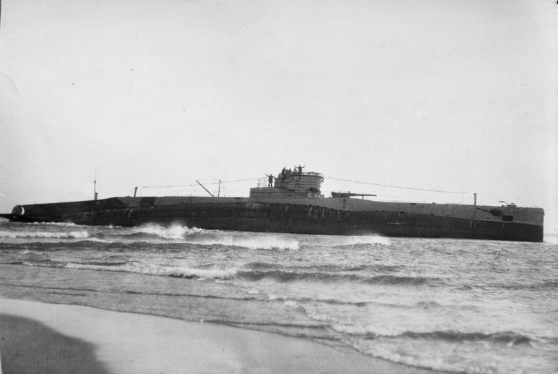 USS S-19, a 219-foot-long submarine with a crew of 40, ran aground near Orleans