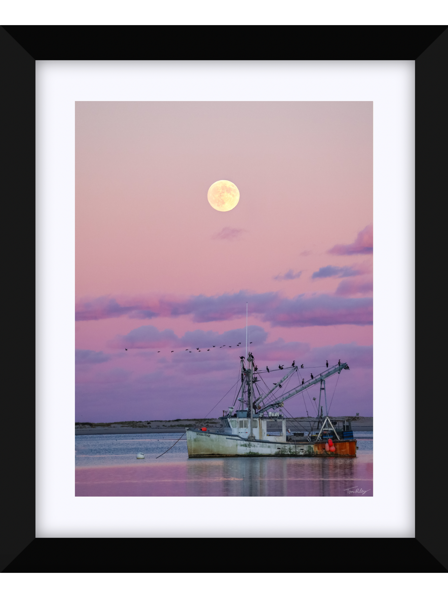 Supermoon over White Cap